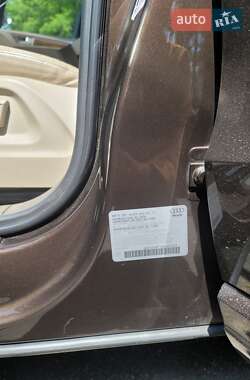 Внедорожник / Кроссовер Audi Q5 2011 в 