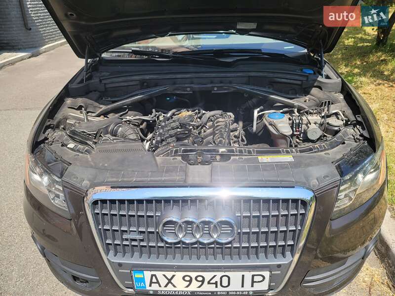 Внедорожник / Кроссовер Audi Q5 2011 в Киеве