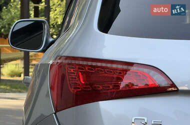 Внедорожник / Кроссовер Audi Q5 2010 в 