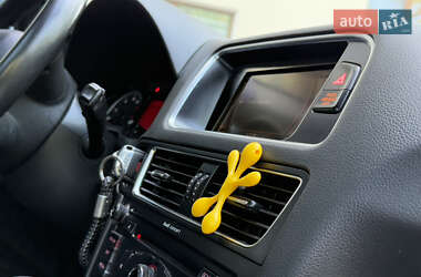 Внедорожник / Кроссовер Audi Q5 2010 в 