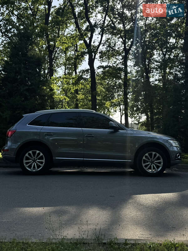 Позашляховик / Кросовер Audi Q5 2014 в Полтаві