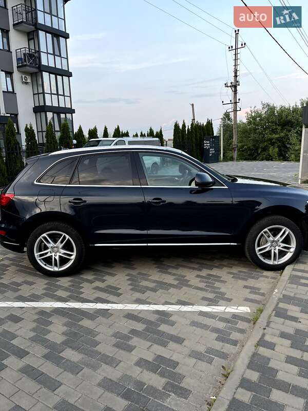 Внедорожник / Кроссовер Audi Q5 2013 в Луцке