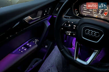 Внедорожник / Кроссовер Audi Q5 2019 в 