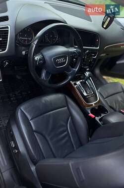 Внедорожник / Кроссовер Audi Q5 2015 в 