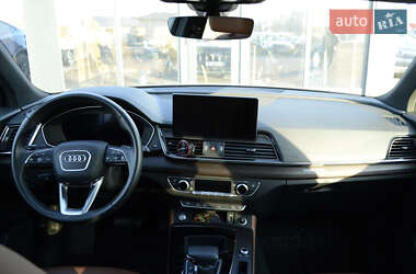 Внедорожник / Кроссовер Audi Q5 2022 в 