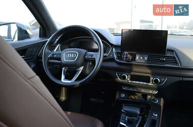 Внедорожник / Кроссовер Audi Q5 2022 в 