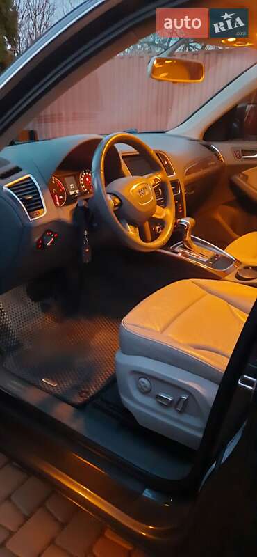 Внедорожник / Кроссовер Audi Q5 2012 в Смеле