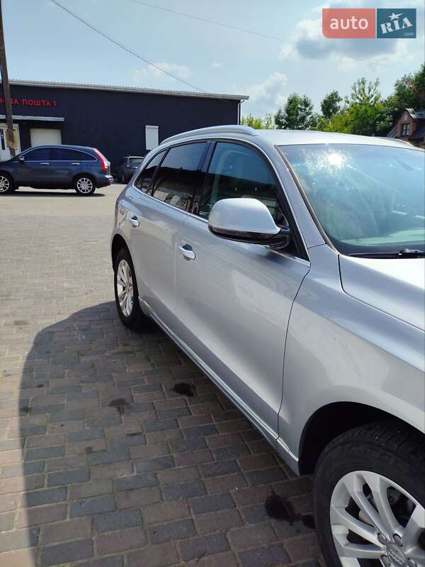 Внедорожник / Кроссовер Audi Q5 2015 в Городке