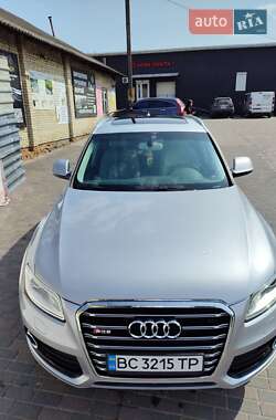 Позашляховик / Кросовер Audi Q5 2015 в 