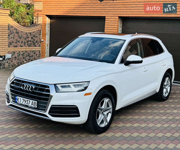 Позашляховик / Кросовер Audi Q5 2018 в Києві