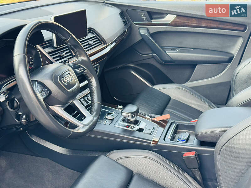Позашляховик / Кросовер Audi Q5 2018 в Києві