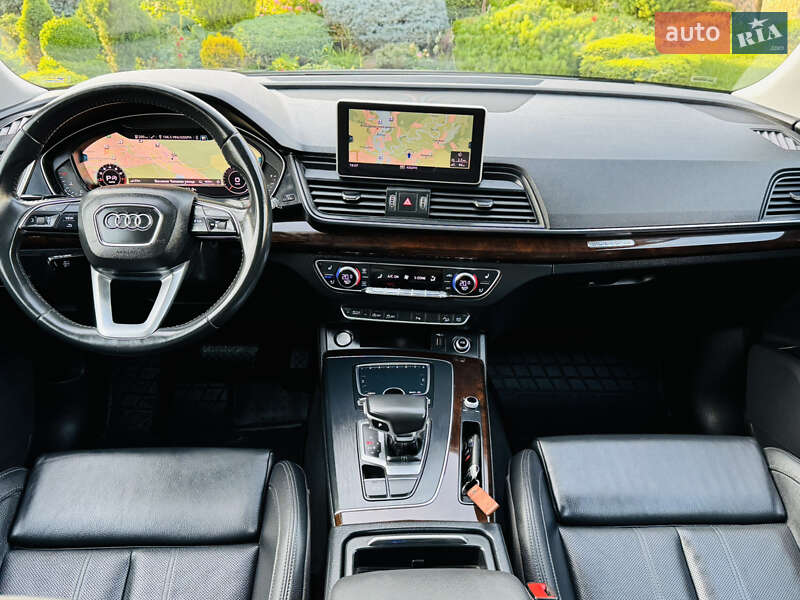 Позашляховик / Кросовер Audi Q5 2018 в Києві
