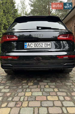Внедорожник / Кроссовер Audi Q5 2018 в 