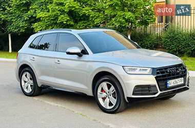 Позашляховик / Кросовер Audi Q5 2019 в 