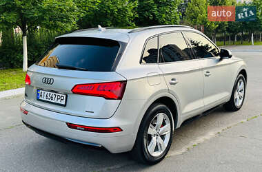 Позашляховик / Кросовер Audi Q5 2019 в 