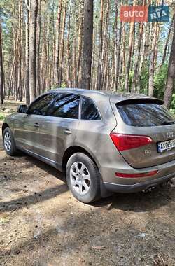 Внедорожник / Кроссовер Audi Q5 2010 в 