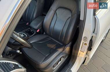 Позашляховик / Кросовер Audi Q5 2015 в 