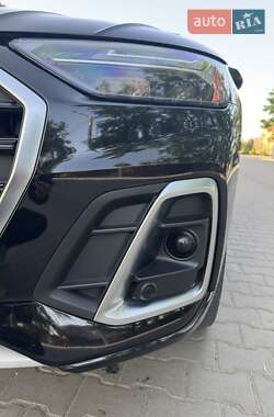Внедорожник / Кроссовер Audi Q5 2021 в 