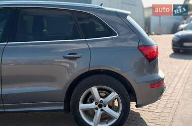 Внедорожник / Кроссовер Audi Q5 2016 в 