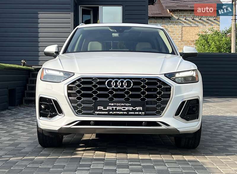 Позашляховик / Кросовер Audi Q5 2021 в Києві