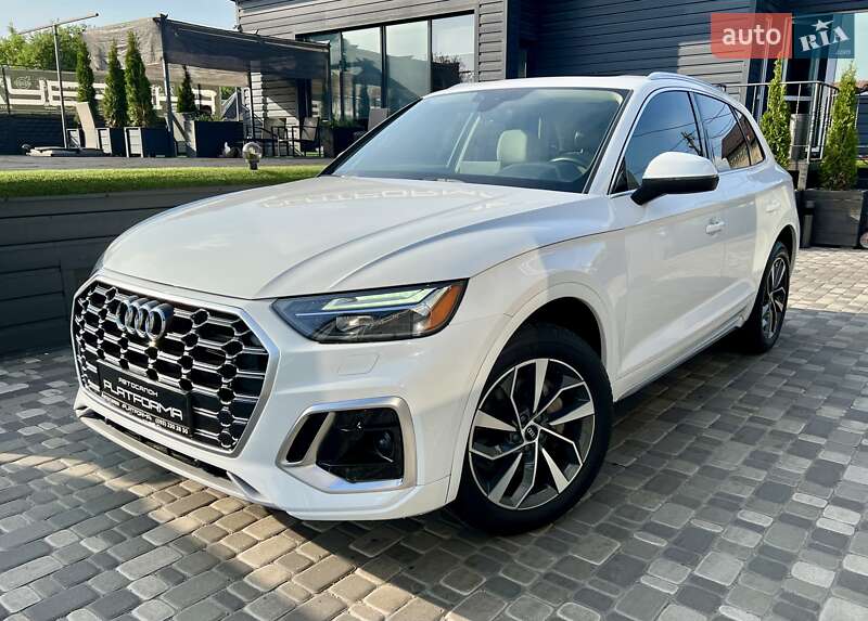 Позашляховик / Кросовер Audi Q5 2021 в Києві