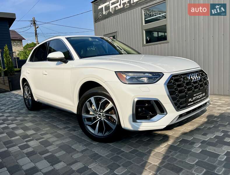 Позашляховик / Кросовер Audi Q5 2021 в Києві