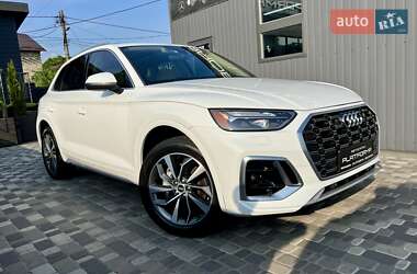 Внедорожник / Кроссовер Audi Q5 2021 в 