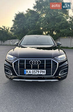 Внедорожник / Кроссовер Audi Q5 2021 в Киеве