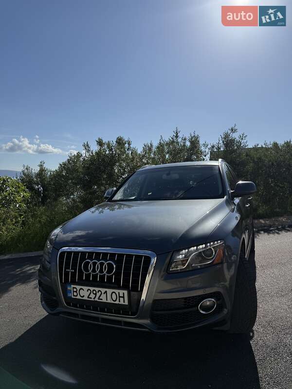Внедорожник / Кроссовер Audi Q5 2012 в 