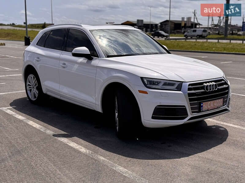 Внедорожник / Кроссовер Audi Q5 2017 в Львове