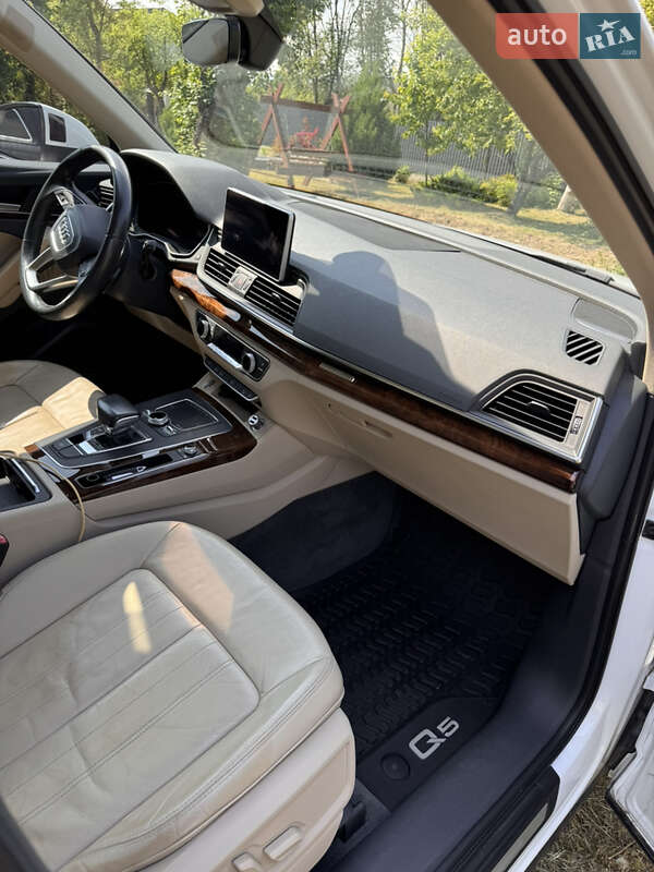 Внедорожник / Кроссовер Audi Q5 2017 в Львове фото 33 Внедорожник / Кроссовер Audi Q5 2017 в Львове