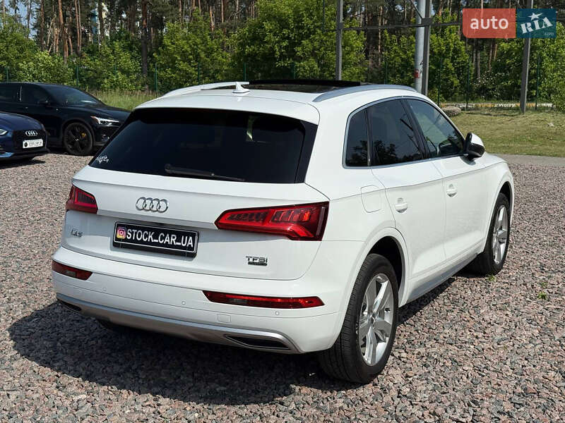 Внедорожник / Кроссовер Audi Q5 2018 в Киеве
