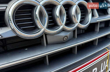 Внедорожник / Кроссовер Audi Q5 2018 в 