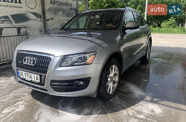 Внедорожник / Кроссовер Audi Q5 2010 в 