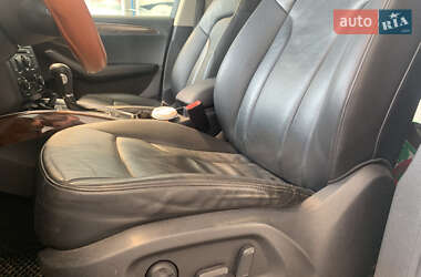Внедорожник / Кроссовер Audi Q5 2010 в 