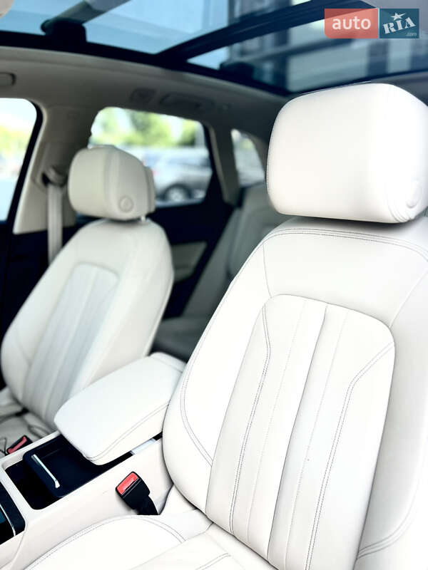 Внедорожник / Кроссовер Audi Q5 2022 в Днепре