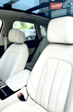 Внедорожник / Кроссовер Audi Q5 2022 в 