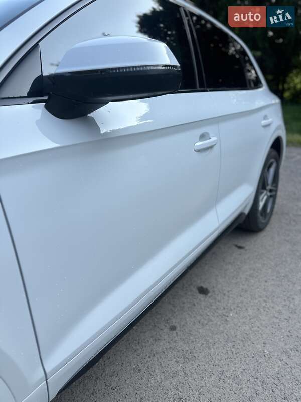 Внедорожник / Кроссовер Audi Q5 2021 в Львове