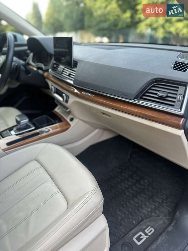 Внедорожник / Кроссовер Audi Q5 2021 в Львове