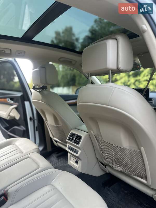 Внедорожник / Кроссовер Audi Q5 2021 в Львове