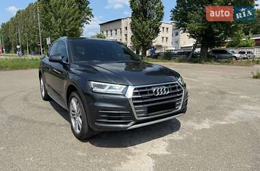 Внедорожник / Кроссовер Audi Q5 2017 в 