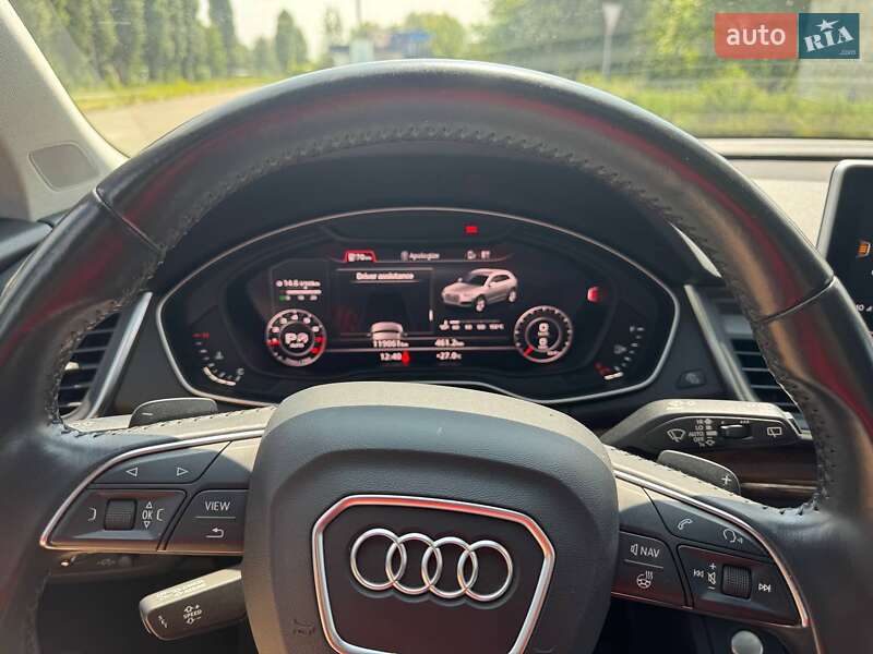 Внедорожник / Кроссовер Audi Q5 2017 в Нежине