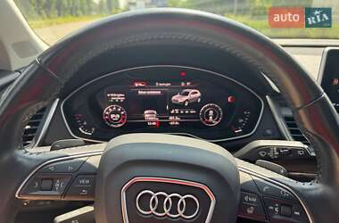 Внедорожник / Кроссовер Audi Q5 2017 в 