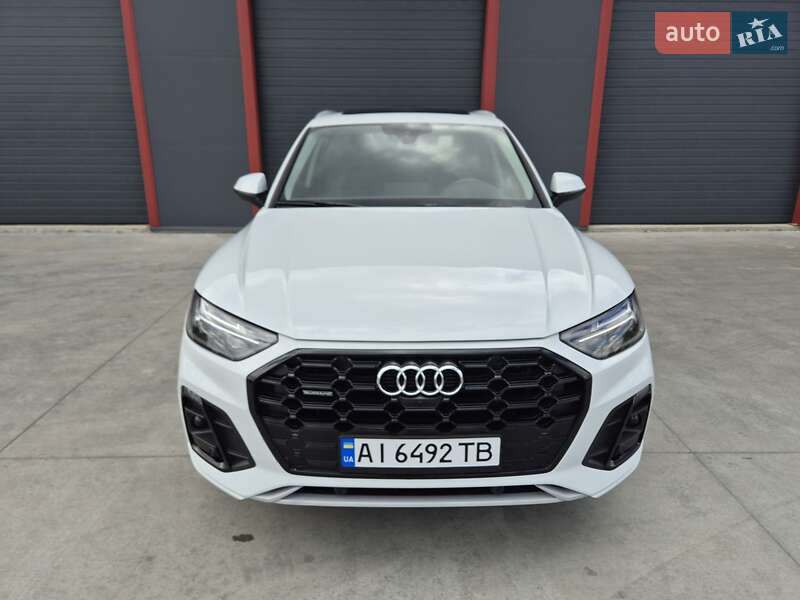 Внедорожник / Кроссовер Audi Q5 2022 в Барышевке