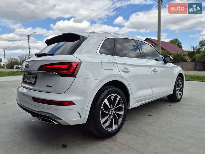 Внедорожник / Кроссовер Audi Q5 2022 в Барышевке