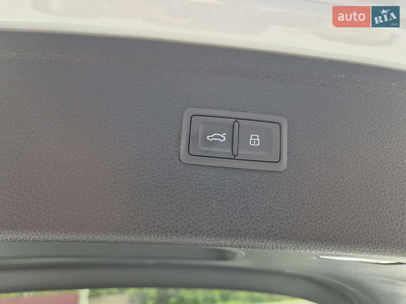 Внедорожник / Кроссовер Audi Q5 2022 в Барышевке