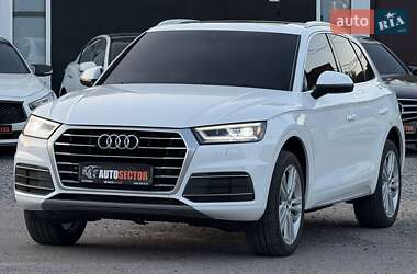 Внедорожник / Кроссовер Audi Q5 2017 в 