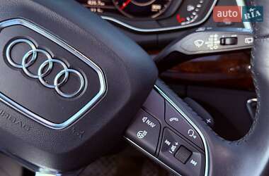 Внедорожник / Кроссовер Audi Q5 2017 в 
