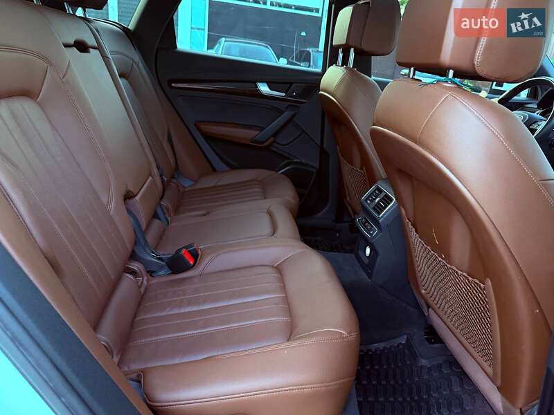 Внедорожник / Кроссовер Audi Q5 2017 в Харькове