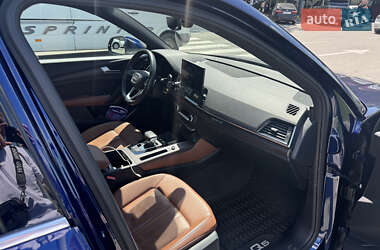 Внедорожник / Кроссовер Audi Q5 2020 в 